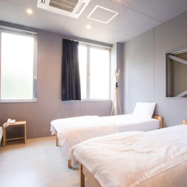 Hostel Stand By Me Fukuoka  Ngoại thất bức ảnh